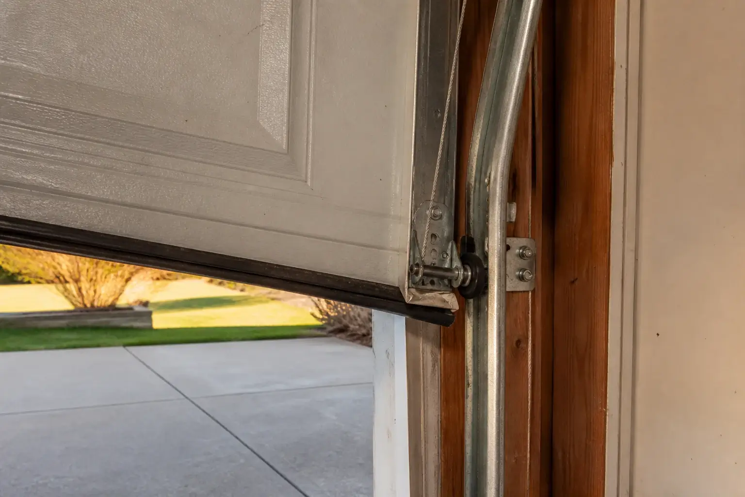 Garage cable repair