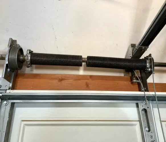 Broken spring before